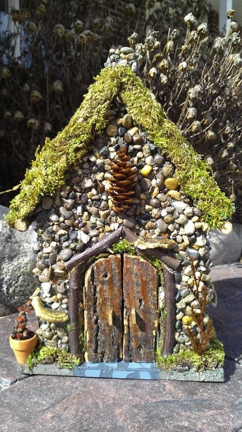 Fairy House Diy, Fairy Garden Crafts, Fairy Garden Designs, Fairy Furniture, Faeries Gardens, Gnome House, Fairy Garden Houses, Woodland Fairy, Diy Fairy