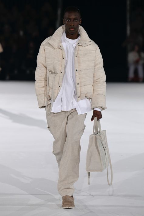 Jacquemus Menswear, Menswear 2020, Menswear Design, Mens Inspo, Paris Mens Fashion, Menswear Runway, Boy Fits, Mens Outfit Inspiration, Mens Fashion Week