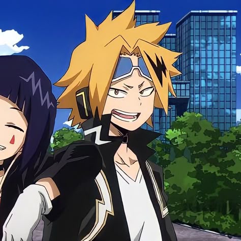 Jiro X Denki Matching Pfp, Jirou X Kaminari Matching Icons, Denki Matching Pfp, Kamijirou Matching Icons, Denki And Jirou Matching Icons, Denki Jirou, Denki And Jirou, Kyoka Jiro And Denki Kaminari, Denki X Jirou