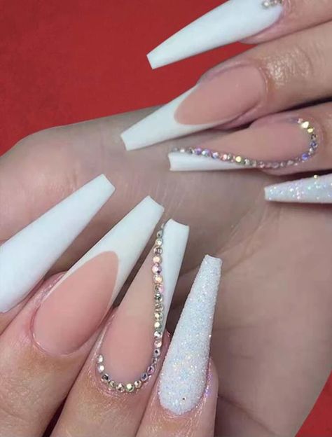 Long White Nails, Fake Nails White, Nails Heart, Nails Design With Rhinestones, Bling Acrylic Nails, Acrylic Nails Coffin Short, Short Acrylic Nails Designs, Fake Nail, Pink Acrylic Nails