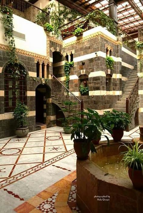 Damascus Damascene House, Arabian Decor, Courtyard House Plans, Craftsman Style House, Craftsman Style House Plans, Patio Interior, Courtyard House, Traditional Architecture, Islamic Architecture