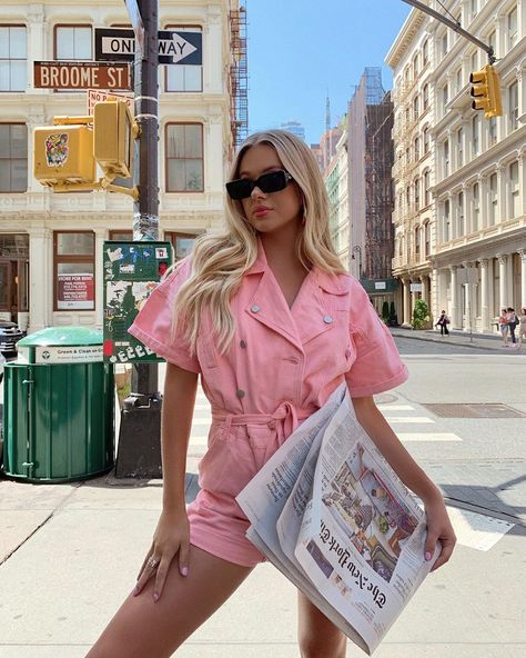 SOPHIE SUCHAN on Instagram: “resorting to the new york times until gossip girl comes back 🗞💕” New York Aesthetic Outfits, Pink Fits, Pink Rompers, Photo Inspo, Gossip Girl, Pink Fashion, Pretty Pictures, Passion For Fashion, Spring Summer Fashion