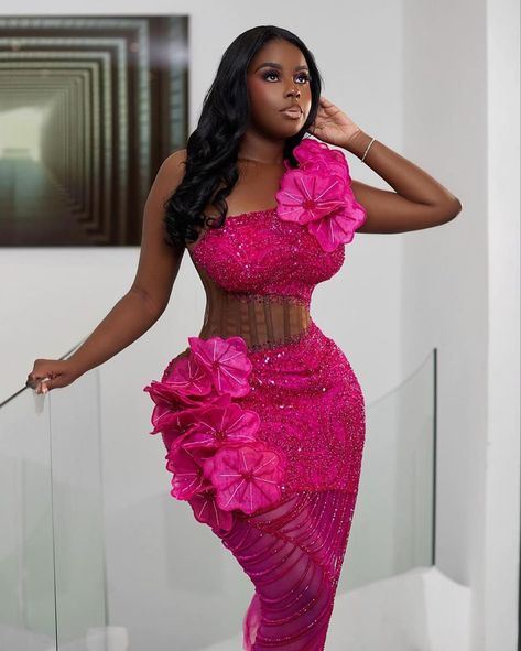 Black Girls Prom Dresses, African Bridal Dress, Ankara Dress Designs, Beads Tassels, Nigerian Lace Styles Dress, Flowers Beads, Flowery Dresses, Corset Gown, Lace Gown Styles