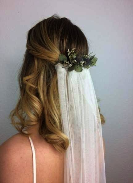 Half Updo Wedding Hair With Veil, Bridal Bob Hairstyles Veils, Short Hair Wedding Styles With Veil, Veil With Short Hair, Short Hair Bride Hairstyles With Veil, Short Bridal Hair With Veil, Short Wedding Hair With Veil, Short Hair With Veil, Short Hair Veil