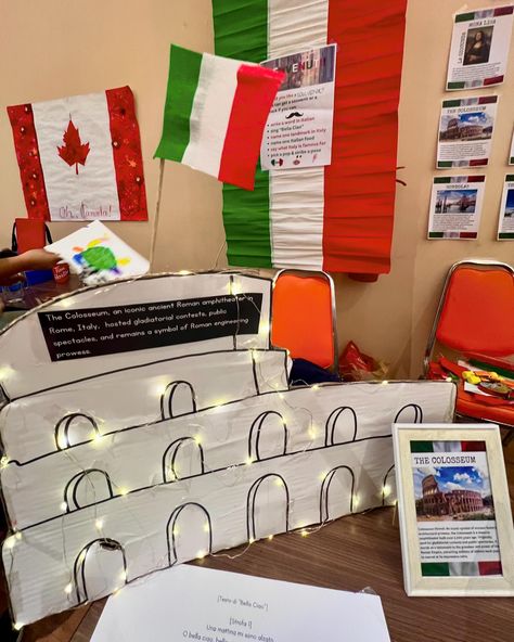 ITALIA 🇮🇹 Who else wants to go to Italy now? SAVE this for your next project. . #glowing_pedagogy #internationalday #diy #italy #schools #teachersofinstagram Italy Bulletin Board, Italian Classroom Decorations, Italy Classroom Decoration, Italian Party Decor, Italy Decor, Italian Party, Class Displays, Class Decoration, International Day