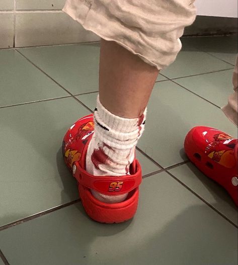 Lightning Mcqueen Crocs Outfit, Lighting Mcqueen Crocs, Cars Crocs, Mens Fashion Shoes Sneakers, Lightning Mcqueen Crocs, Best Sandals For Men, Shoe Outfits, Mcqueen Cars, Custom Sneakers Diy