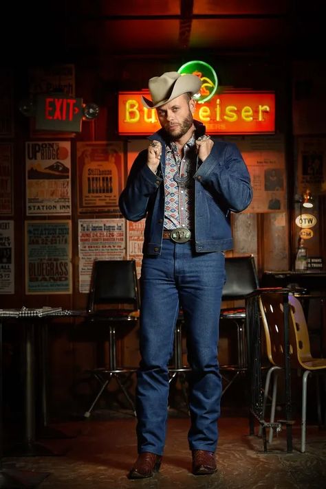 Charley Crockett on the 'mystical' potential of 'Man From Waco' album Charlie Crockett, Cowboy Couture, Charley Crockett, Orville Peck, Old Country Music, Street Musician, Stories Of Success, Random Fashion, Soul Songs