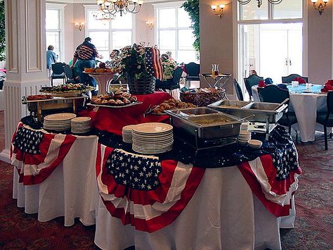 4th-of-july-buffet-at-farmhouse                                      THIS IS SO BEAUTIFUL  !!! Farmhouse 4th Of July Decor, Patriotic Tablescapes, Farmhouse 4th Of July, Fourth Of July Crafts For Kids, Fourth Of July Decorations, 4th Of July Decor, July Ideas, Fourth Of July Food, Fourth Of July Decor