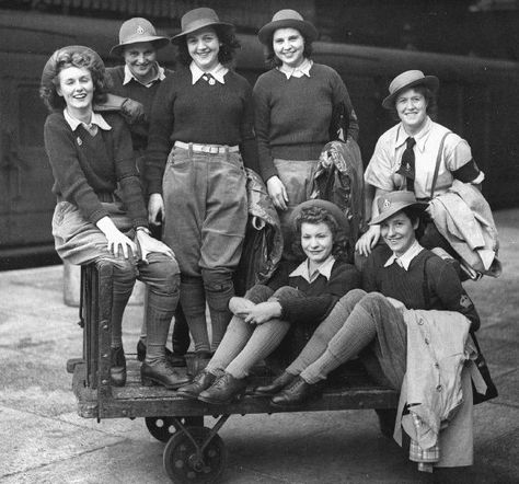 Land Girls 1940s.  For more about Clementine, please visit http://www.agirlforalltime.com/Clementine-main-page Women's Land Army, Ww2 Women, Wwii Women, Victory Gardens, 20th Century Women, Army Girls, 1940's Style, Androgynous Look, Land Girls