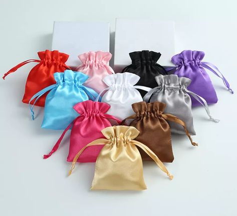 Small Drawstring Bag, Wedding Gifts Packaging, Silk Gifts, Christmas Wedding Gifts, Silk Satin Fabric, Bag Jewelry, Packing Jewelry, Wedding Favor Bags, Satin Bags