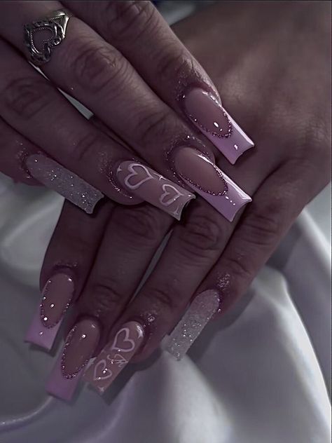 Nails Inspo For Valentines, Glitter Heart Acrylic Nails, Pink And White Rhinestone Nails, Birthday Nails For Boyfriend, Nails Acrylic Bday Set, Glitter Heart Nail Designs, Pink Glitter Nails With Hearts, Nail Inspo Glitter French, Birthday Nails For January