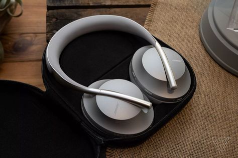 Bose Noise Cancelling Headphones 700 Aesthetic, Bose Noise Cancelling Headphones 700, Bose 700 Headphones Aesthetic, Bose 700 Headphones, Audio Setup, News Microphone, Best Noise Cancelling Headphones, Bose Headphones, New Headphones