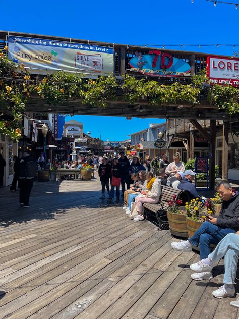 📍 san francisco, CA San Francisco Activities, Pier 39 San Francisco, San Francisco Downtown, San Francisco At Night, Pier 39, Go Usa, Living In San Francisco, Golden Gate Bridge, Golden Gate