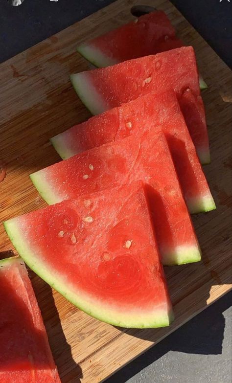 Watermelon Desserts, Carla Ginola, Watermelon Smoothie Recipe, Salad Watermelon, Watermelon Juice Recipe, Watermelon Recipe, Watermelon Dessert, Watermelon Smoothie Recipes, Patio Gardening