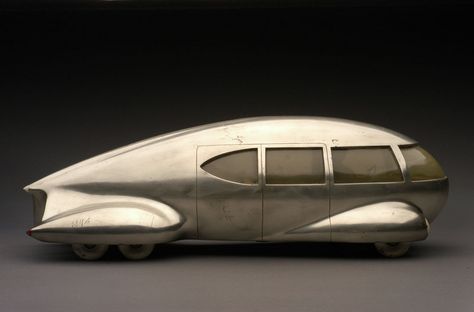 Photos: Back to the Future: A New Look at Modernist Hero Norman Bel Geddes, Designer of the Original 1939 “Futurama” | Vanity Fair Interaktives Design, Art Deco Car, Streamline Moderne, Volkswagen Transporter, Design Movements, Streamline Design, Brno, Futurama, Concept Car