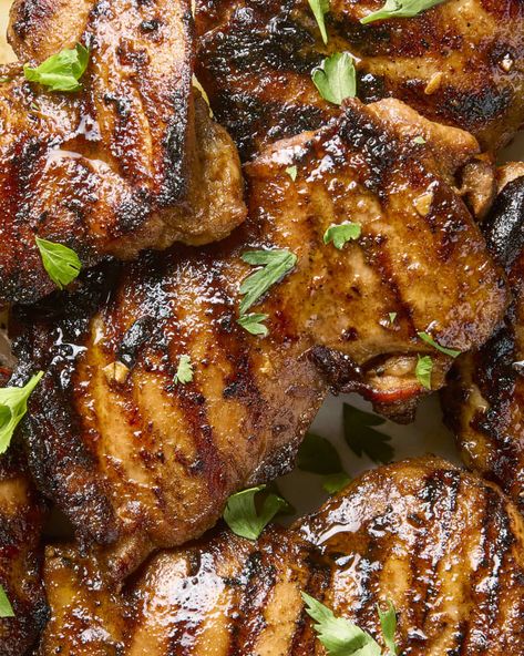 Bbq Meat Dishes, Picnic Chicken, Thigh Marinade, Pickled Cucumber Salad, Chicken Thigh Marinade, Best Grilled Chicken, Portuguese Sausage, Apple Cider Vinegar Chicken, Marinated Chicken Thighs