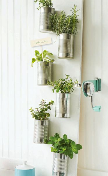 DIY: Grow Herbs In your Kitchen Painted Tin Cans, Sweet Paul Magazine, Diy Herb Garden, Indoor Herb, Vertical Herb Garden, Kitchen Herbs, Recycled Tin, Tin Can Crafts, Indoor Herb Garden