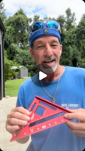 Gator on Instagram: "Speed square knowledge #jmg8tor" Speed Square Storage, Speed Square Tricks, Speed Square Tips How To Use, Speed Square Holder, Carpenter Tricks, Speed Square, House Repair, Easy Diy Hacks, Handyman Projects