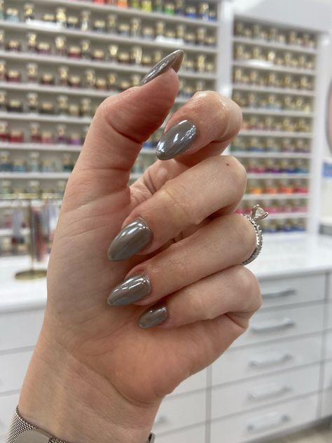 Gray Glazed Donut Nails, Grey Glazed Nails, Dark Glazed Donut Nails, Grey Glazed Donut Nails, Chrome Gray Nails, Metallic Grey Nails, Chrome Nails Gray, Light Grey Chrome Nails, Taupe Chrome Nails