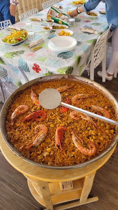 Día de paella de marisco con la familia Valencia Spain, Valencia, Spain, Ethnic Recipes