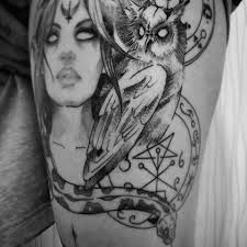 Lilith Owl Tattoo, Lilith Tattoo, Aries Tattoo, Owl Tattoo, Snake Tattoo, Major Arcana, Cute Tattoos, Tattoos And Piercings, Portrait Tattoo