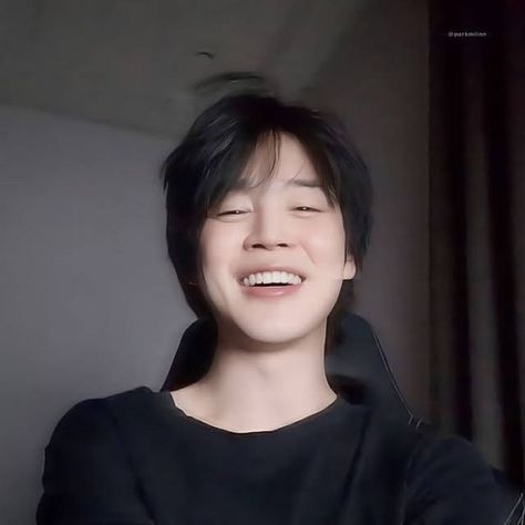 tiger taehyunq - YouTube Happy Birthday Jimin, Jimin Smile, His Smile, Jimin Fanart, Bts Jimin Funny, Jungkook Cute, Bts Pictures, Mochi, Bts Funny