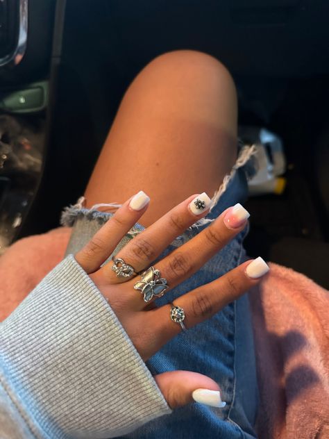 Gel Overlay Nails, Rings Stacked, Xoxo Jewelry, James Avery Rings, Overlay Nails, Pretty Ear Piercings, Beauty Nails Design, Modern Nails, Jewelry Tattoo