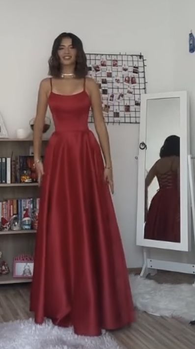 Dark Red Grad Dresses, Grade 8 Grad Dresses, Flower Girl Dresses Mermaid, Prom Dress Inspo, Stunning Prom Dresses, Prom Dress Inspiration, Cute Prom Dresses, Red Prom, Silky Dress