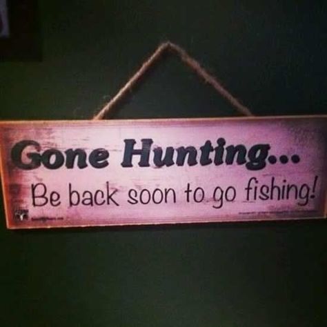 want this for my door to my room Hunting Bedroom Ideas, Hunting Bedroom, Fishing Bedroom, Camo Room, Camo Bedroom, Camo Rooms, Bedroom For Girls, Gone Hunting, Hunting Room