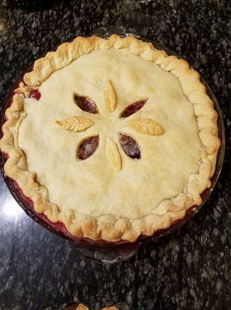 Easy As Plum Pie Recipe - Genius Kitchen Plum Pie Recipe Easy, Apple Plum Pie, Prune Pie Recipes, Plum Pie Filling Recipe, Plum Pie Filling, Prune Pie, Plum Desserts, Plum Ideas, Plum Pie Recipe