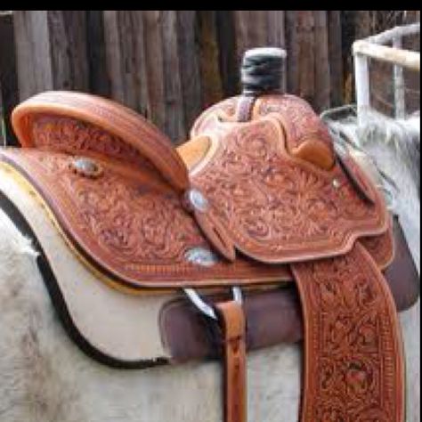 Fully Tooled Team Roping Saddle...now that's a the best office chair there is!!! Circle Y Saddles, Saddle Design, Roping Saddles, Custom Saddle, Cowboy Gear, Equestrian Helmet, Horse Things, Western Tack, Team Roping