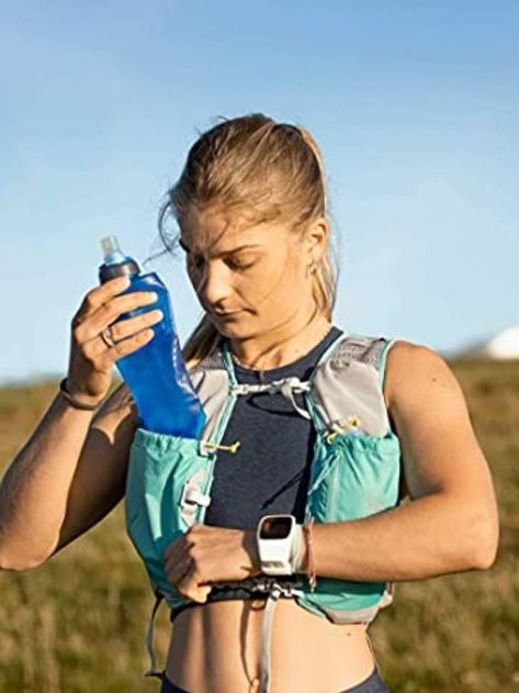 #running #trail #vest #sporty #teal #grey #blue #training #trailrunning #adventure #comfortable Running Vest Women, Running Pack, Running Vest, Love Boat, Running Gear, Snow Skiing, Roller Skating, Trail Running, Womens Vest