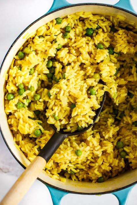 Quick and Easy Curry Rice - Simply Delicious Recipes For Dinner Indian, Curry Rice Recipes, Dinner Indian, Rice Side Dish Recipes, Easy Rice, Rice Side, Rice Recipes For Dinner, Easy Curry, Rice Side Dishes