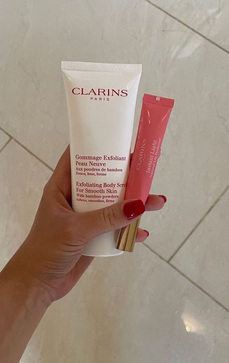 15 Best Clarins Products that French Women Adore 2023 Routine Inspiration, Skincare Girl, October Mood, Summer Moodboard, Parisian Women, Flamingo Art, French Beauty, Beauty Images, Luxury Makeup