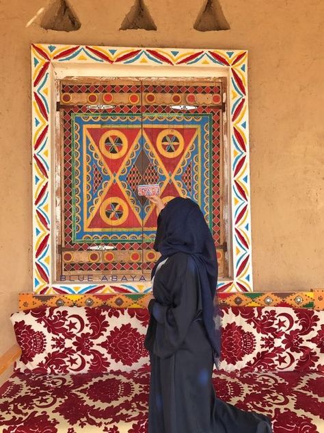 Travel Inspiration: Pops of vibrant colors and intricate detail are nothing short of abundant in Saudi Arabia. Decor |Culture | Blogger | Beautiful | Trendy | Travel Experience | Travel | Saudi Arabia | Saudi Restaurant, Najdi Architecture, Decorated Doors, Blue Abaya, Saudi Arabia Culture, الفن الرقمي, Arabian Women, Deep Roots, Cultural Architecture