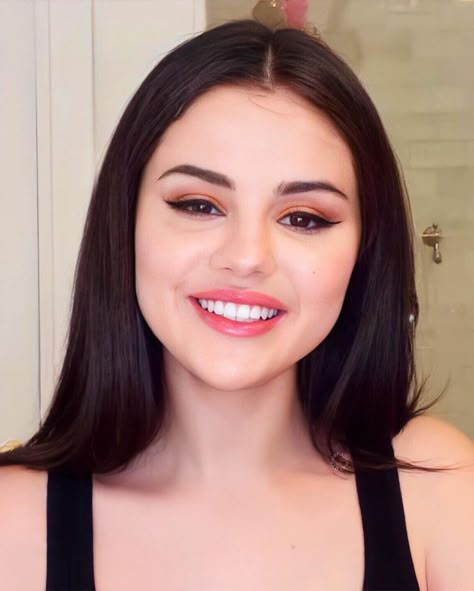 Selena Gomez Makeup, Selena Gomez Album, Selena Gomez Photoshoot, Selena Gomez Cute, Selena Gomez Photos, Selena Gomez Pictures, Selena G, Marie Gomez, Hollywood Celebrities