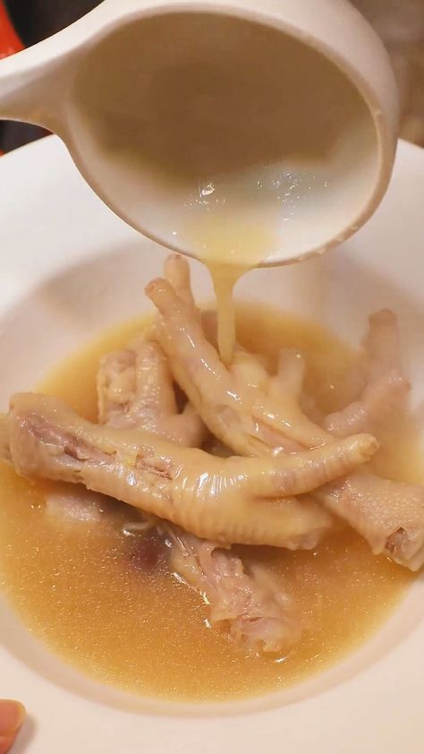 Chicken Feet Soup2 Chicken Feet Soup Recipe, Chicken Feet Recipe Easy, Chicken Feet Soup, Chicken Feet Recipe, Chinese Style Chicken, Reheat Chicken, Comfort Food Chicken, Perfect Chicken, Soup Kitchen