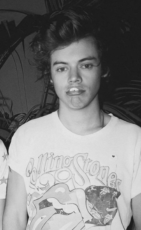 Frat Boy Harry Styles, Harry Styles 2013, 19 Years Old, Harry 1d, Harry Styles Aesthetic, Harry Styles Cute, Frat Boy, Harry Styles Wallpaper, Harry Styles Pictures