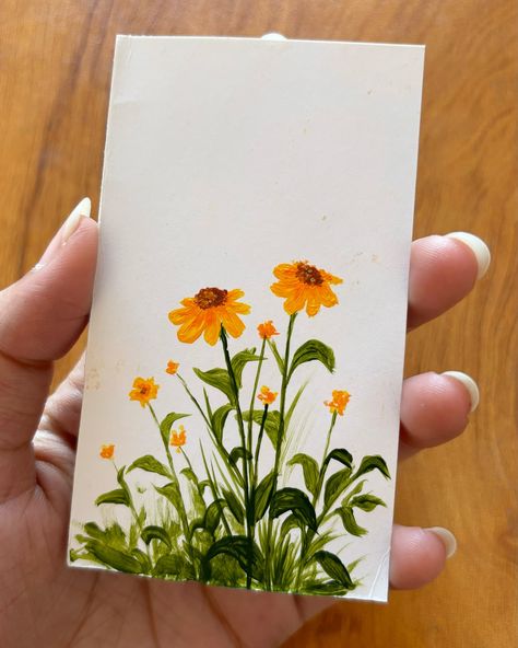 Painted these pretty little flowers a while ago. Do you like them? #acrylicpainting #flowerpainting #acrylicflowers #foryou #fypage #explore #igexplore #ａｅｓｔｈｅｔｉｃ Small Painted Flowers Simple, Tiny Painted Flowers, Tiny Flower Painting, Easy Flowers To Paint, Flower Painting Simple, Small Flower Painting, Simple Flower Painting, California Flowers, Birthday Craft