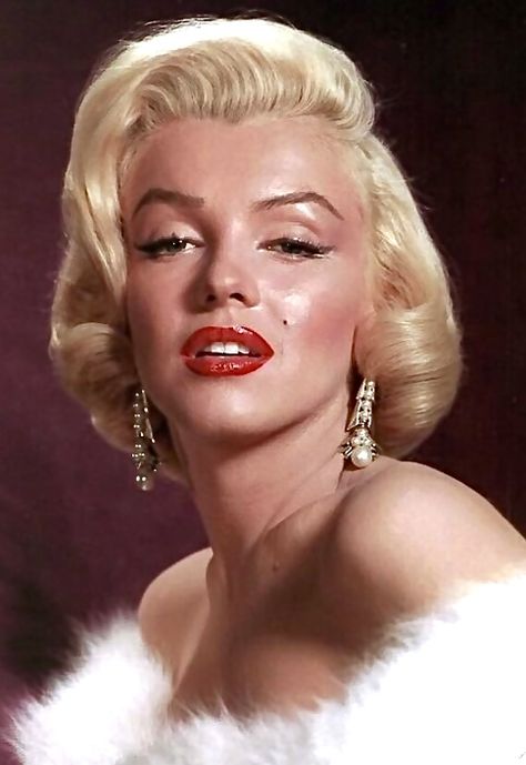 Marlin Maroe, Marilyn Monroe Eyeliner, Marilyn Monroe Makeup, Marilyn Monroe Costume, Beauty Queen, Glam Dresses, Alter Ego, Beauty Queens, Marilyn Monroe