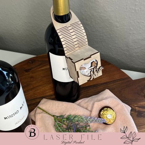 Mini Wine Gift Box Laser File - Personalize Your Presents with Style! Wine Gift Box, Dog Cake Topper, Elf Props, Sports Wedding, Wine Gift Boxes, Laser Files, Bead Frame, Stars Design, Wine Gift