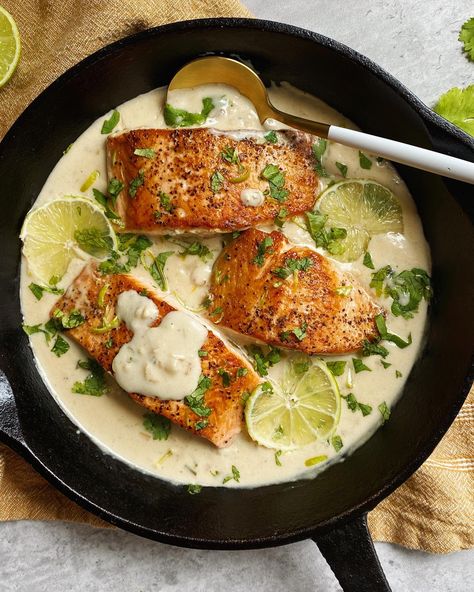 Coconut Lime Salmon - Something Nutritious Coconut Lime Salmon, Lime Salmon Recipes, Pistachio Crusted Salmon, Main Salad, Salmon Marinade, Lime Salmon, Lectin Free, Food Fish, Coconut Milk Recipes