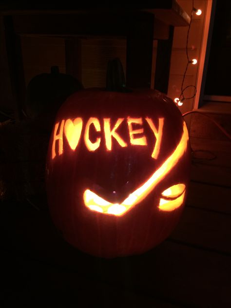 Sport Pumpkin Carving Ideas, Jason Mask Pumpkin Carving, Oilers Pumpkin Carving, Hockey Halloween Decorations, Hockey Pumpkin Carving Ideas, Hockey Jack O Lantern, Hockey Pumpkin Carving, Baseball Carved Pumpkin, Hockey Pumpkin