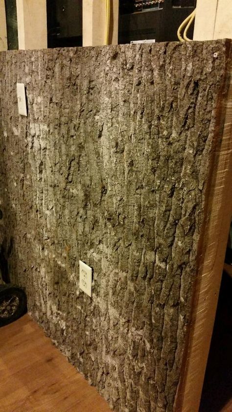 Bark Walls - Harvesting Poplar Bark Bark Wall, Bark Idea, Cordwood Homes, Birch Bark Crafts, Wood Pencil Holder, Wood Bark, Kabinet Dapur, Living Room Design Decor, Birch Bark