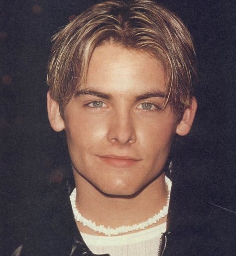 Kevin Zegers, young 90s People, Character Claims, I Cant Breath, Kevin Zegers, 80s Boys, Alexander Ludwig, Homecoming Queen, Wicked Ways, Nick Carter