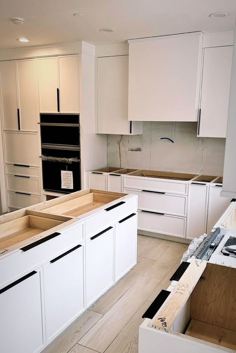 Mixed Shaker And Flat Panel Kitchen, Narrow Shaker Kitchen, White Slab Kitchen Cabinets, Shaker And Flat Panel Kitchen, Slim Kitchen Cabinet, Refresh Kitchen, Slim Shaker Cabinet, Slab Kitchen Cabinets, Modern White Kitchen Cabinets