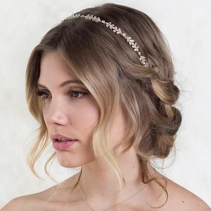 hairstyle headband formal #hairstyle #headband #formal \ hairstyle headband - hairstyle headband formal - hairstyle headband boho Bohemian Short Hair, Soft Curls Short Hair, Hairstyle Headband, Headband Formal, Short Wedding Hairstyles, Vine Headband, Quinceanera Hairstyles, How To Curl Short Hair, Short Hairdos