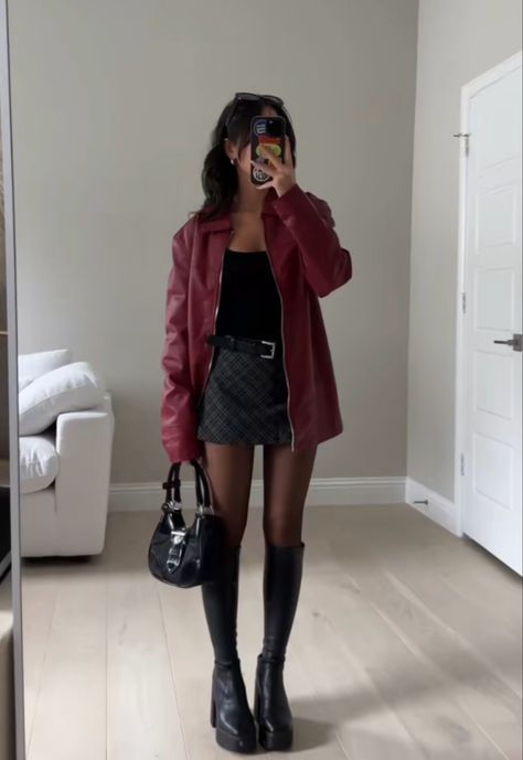 @hope.cee Fall Pop Of Color Outfit, Mun Outfits Girl, Dark Red Tops Outfit, Concert Outfit Ideas Indie Rock, Carrie Sexandthecity Outfits, Outfit For Formal Events, Winter Outfits Going Out Night Cold, Outfits For Deep Winter Women, Fall Outfit Styling