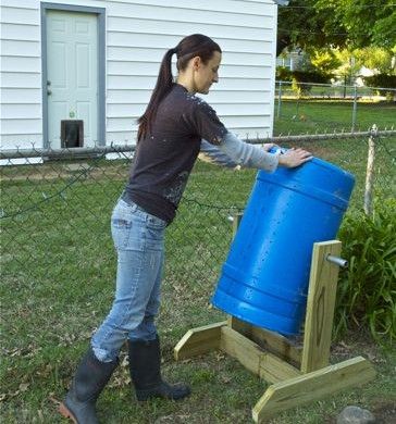 recycled water barrel and a few extra pieces, I made my own composter. And, it spins-no pitchfork required. Diy Compost, Garden Compost, Bougainvillea, Veggie Garden, The Grass, Lawn And Garden, Compost Bin, Outdoor Projects, Permaculture