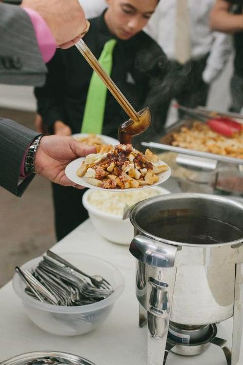 A Poutine Bar is sure to win over every single one of your guests! Poutine Station Wedding, Poutine Bar, Wedding Late Night Snacks, Canadian Beer, Wedding Food Stations, Wedding Food Drink, Staff Party, Beer Wedding, Reception Food